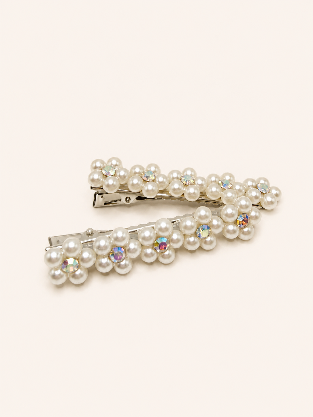 Pearl Floral Alligator Clip