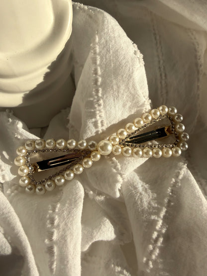 Pearl Outline Bow Barrette-Sparkle