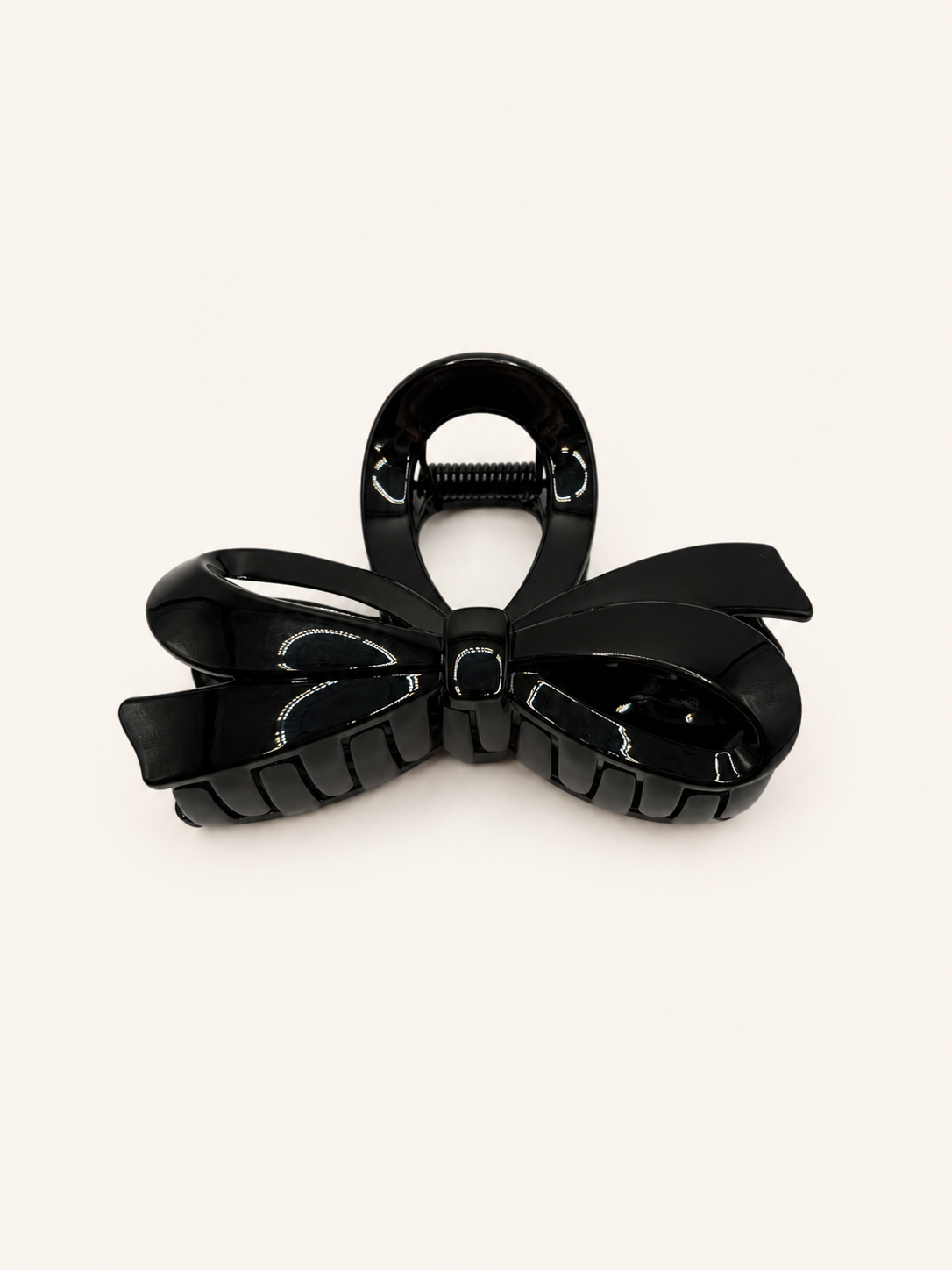 Mora Twist Bow Claw Clip