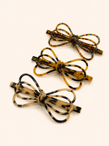 Layered Outline Bow Barrette