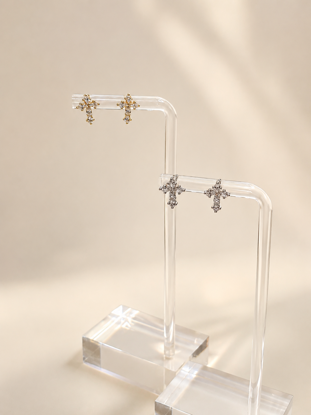 Classic cross